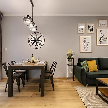 Zentrum II Apartament Parking By Impero Poznań Extérieur photo